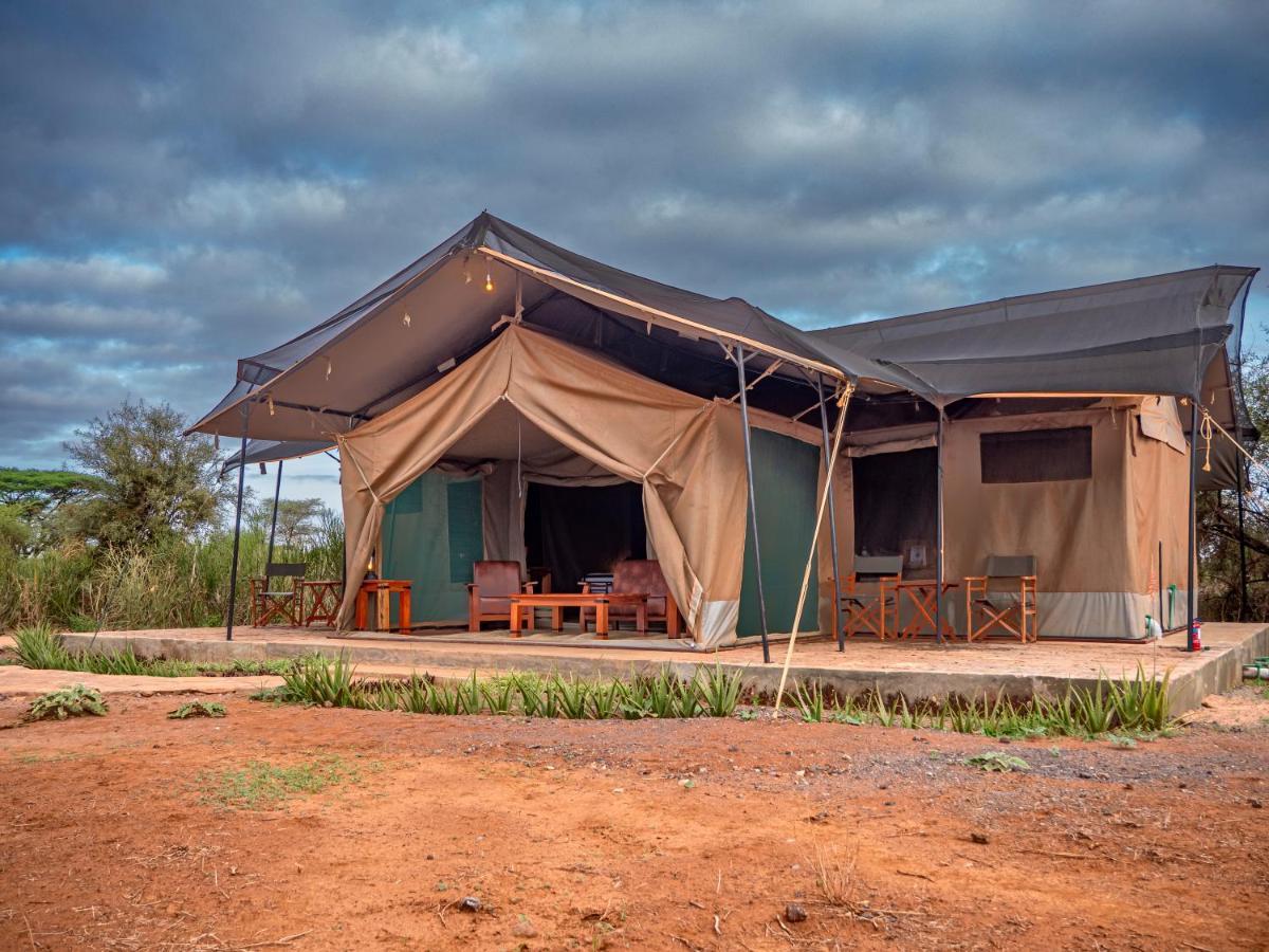 Tulia Amboseli Safari Camp Hotel Buitenkant foto