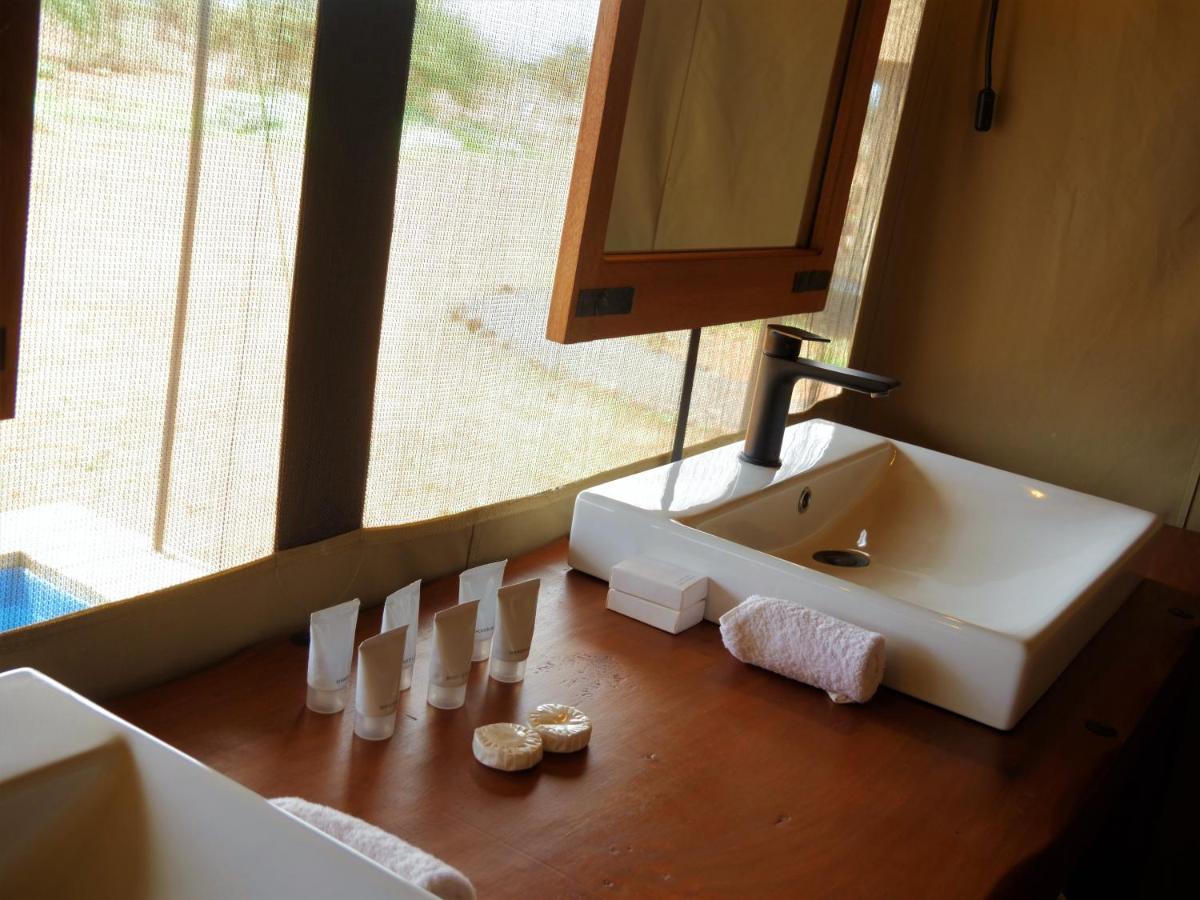 Tulia Amboseli Safari Camp Hotel Buitenkant foto