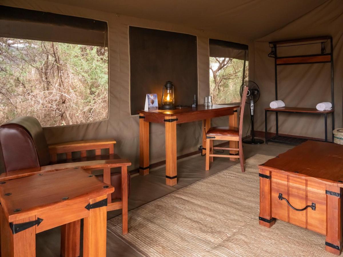 Tulia Amboseli Safari Camp Hotel Buitenkant foto
