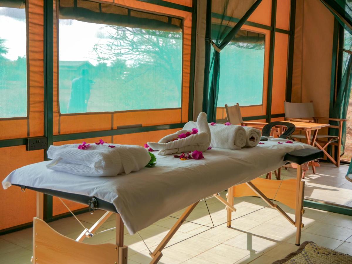 Tulia Amboseli Safari Camp Hotel Buitenkant foto