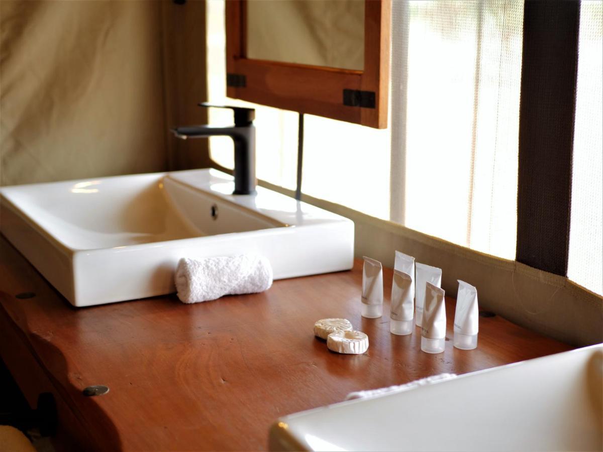 Tulia Amboseli Safari Camp Hotel Buitenkant foto