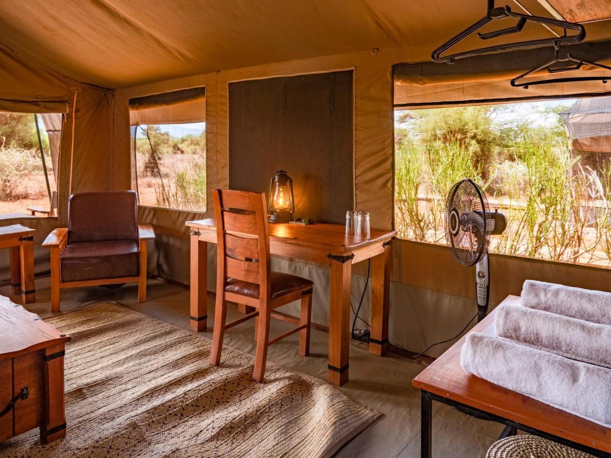 Tulia Amboseli Safari Camp Hotel Buitenkant foto