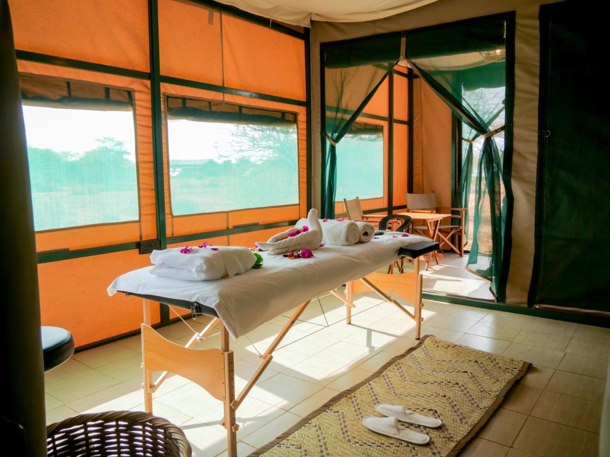 Tulia Amboseli Safari Camp Hotel Buitenkant foto