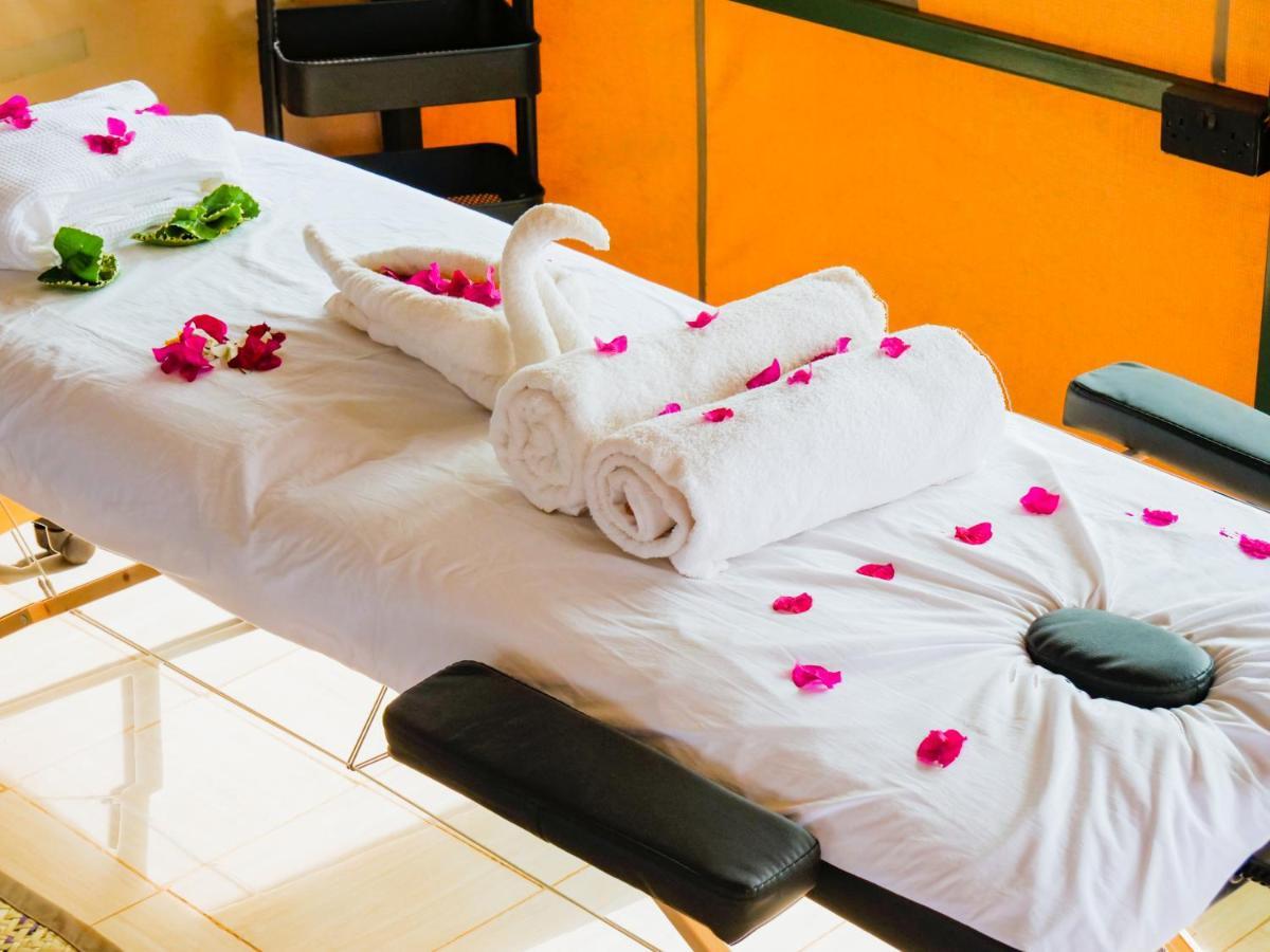Tulia Amboseli Safari Camp Hotel Buitenkant foto